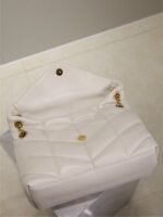 YSL 25S LOULOU PUFFER GM 35 IN BLANC VINTAGE CALFSKIN GOLD HARDWARE - Image 13