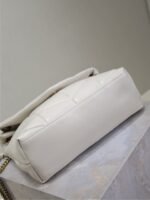 YSL 25S LOULOU PUFFER MM 29 IN BLANC VINTAGE CALFSKIN GOLD HARDWARE - Image 9