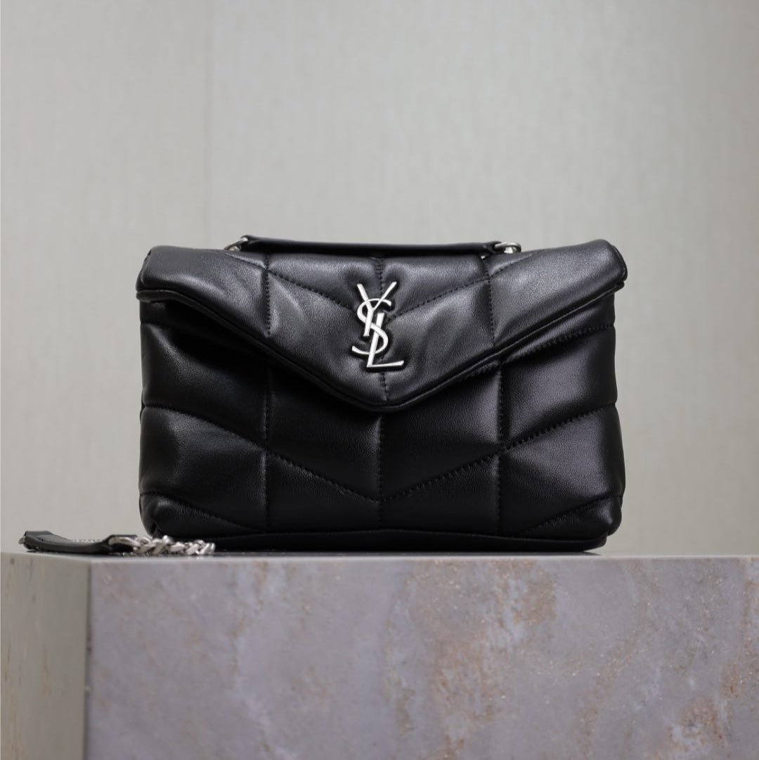 img_f8c0bdc9_20241228_i1735375403150_3874_0_0_jpg YSL 25S LOULOU PUFFER MINI 23 IN BLACK CALFSKIN SILVER HARDWRE - Image 1