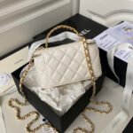 CC Vanity Case 17cm White Lambskin Gold hardware - Image 11