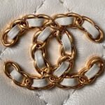 CC Vanity Case 17cm White Lambskin Gold hardware - Image 12