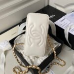 CC Vanity Case 17cm White Lambskin Gold hardware - Image 5
