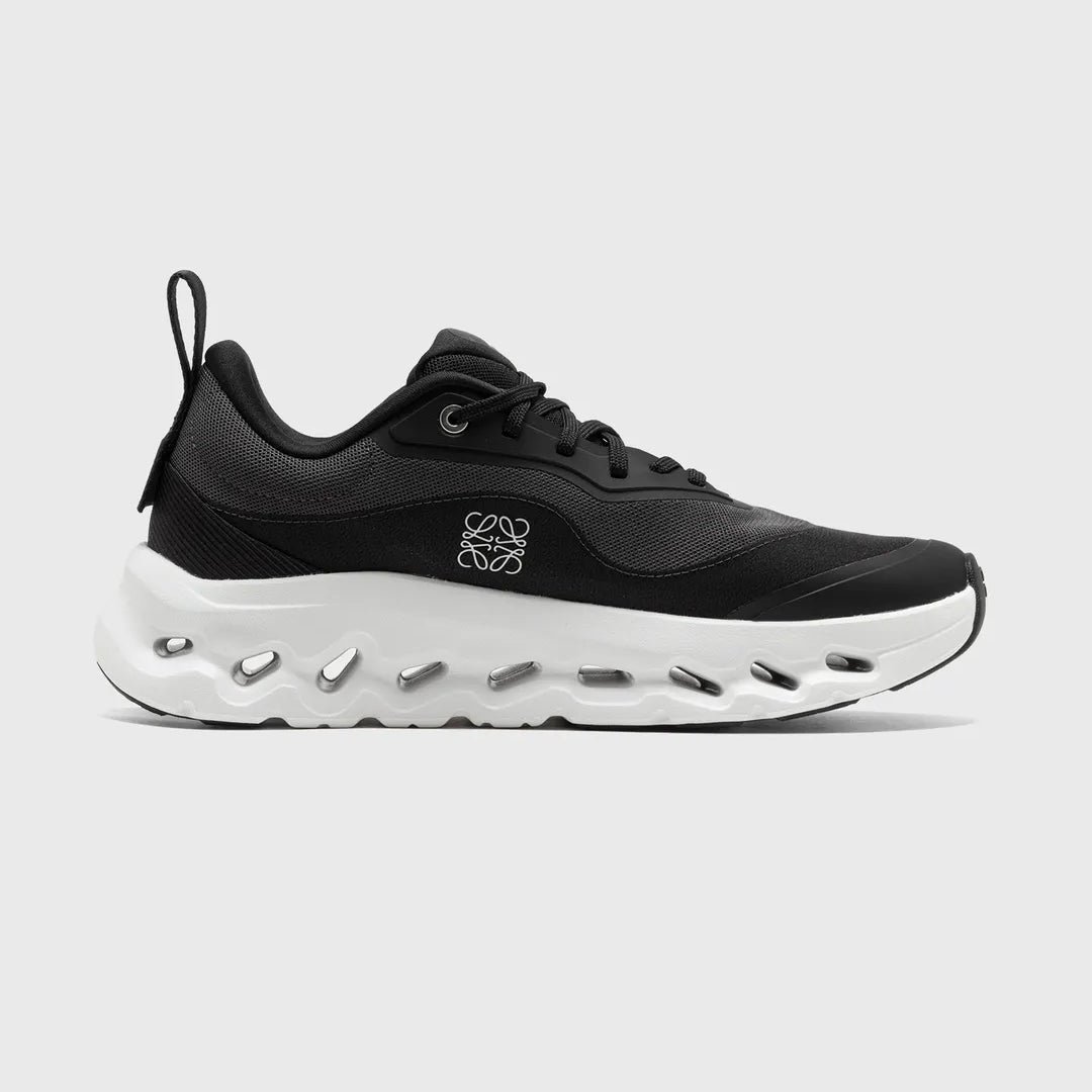 Buy-On-Cloud-Loewe-x-Cloudtilt-2-shoes-in-Dubai-2-3_f7176de6-58ce-4b59-8460-19c7d60b4ecd On Running Cloudtilt 2 LOEWE “Black” - Image 1