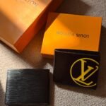 Louis Vuitton Wallet Epi Leather with Circle LV Logo (Black/Yellow)