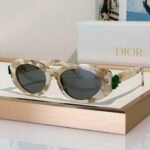 DIOR Dior Clover B1F Transparent Pink Oval Sunglasses✨