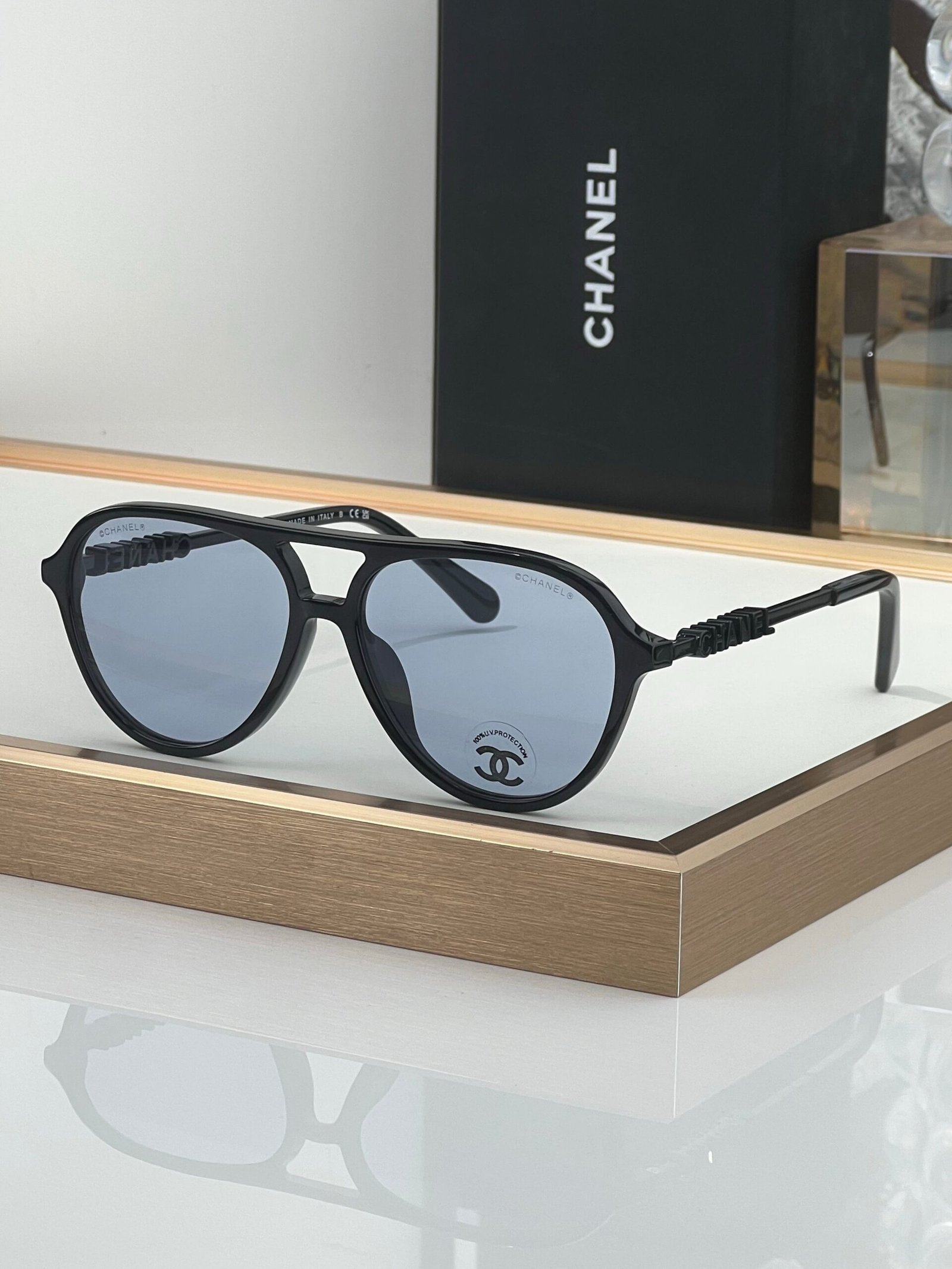 Image19_100b695b-f2ae-4a05-aa2f-57e40eafa4ad-2 CHANEL3504 Pilot Sunglasses Chanel Eyewear 🖤 - Image 1