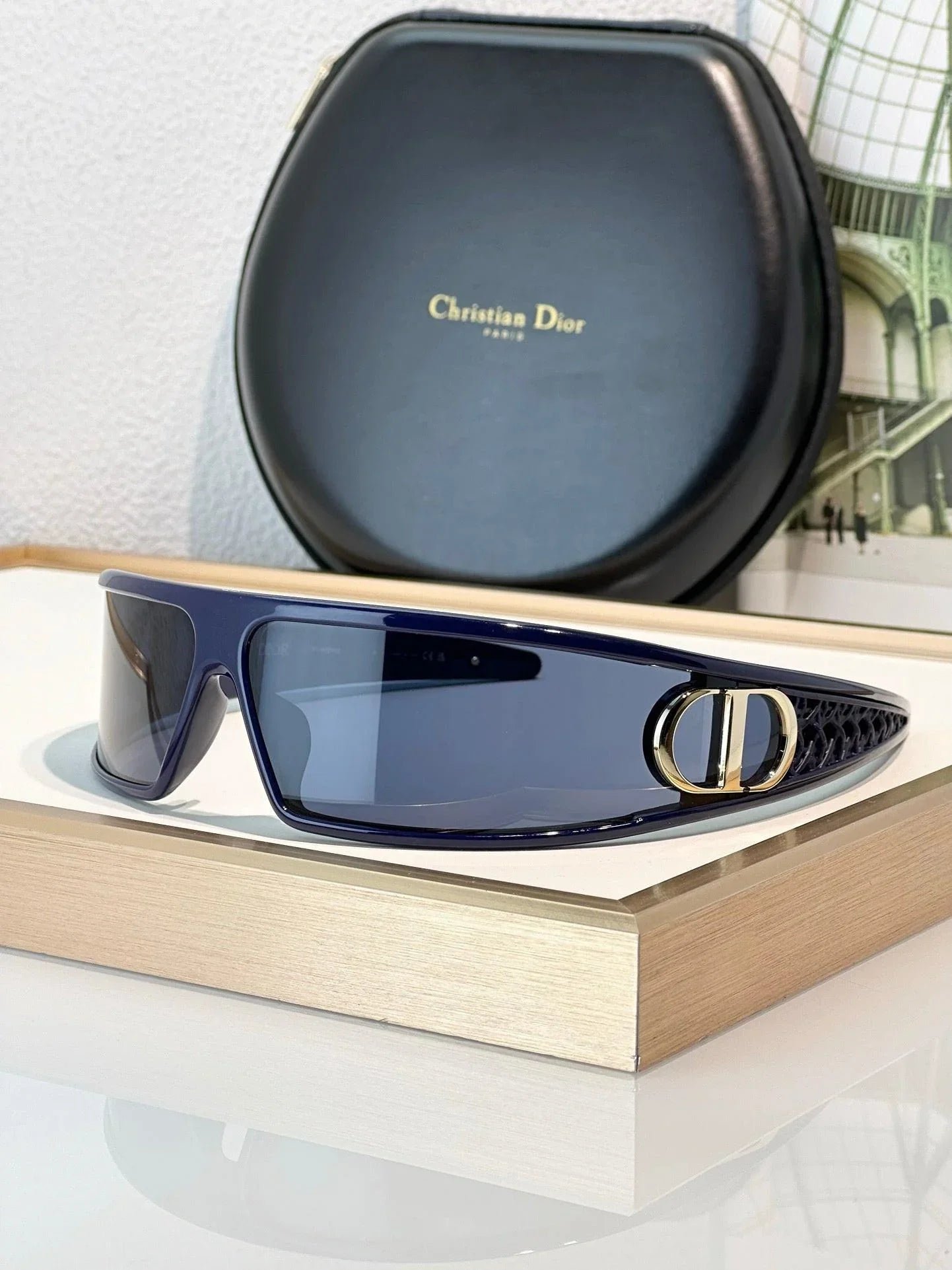 Image225_dc698cea-1863-4af7-b46d-4a0a3687ac8a '-DIOR VeryDior M1 Sunglasses✨ - Image 1