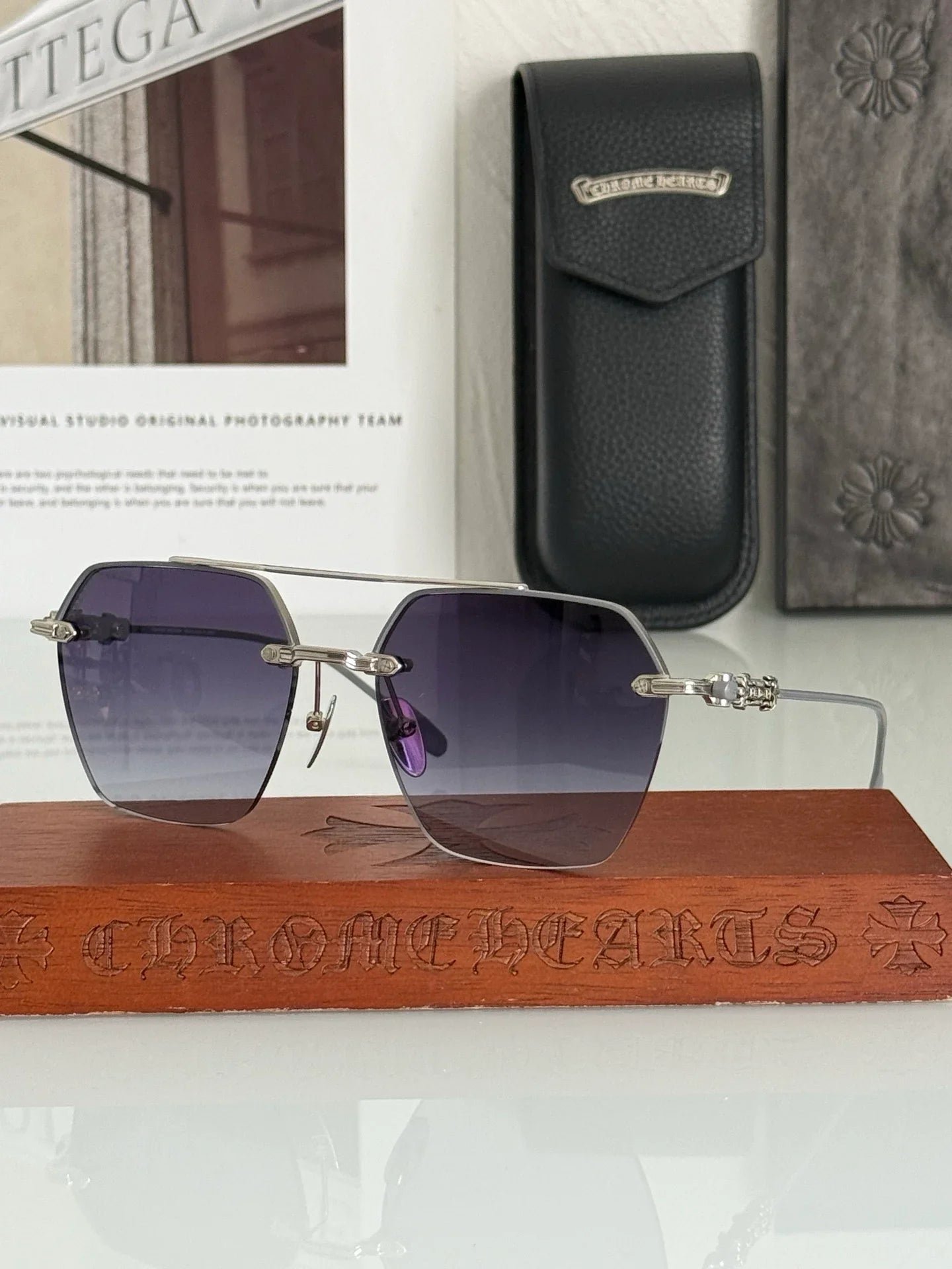 Image50_d111148c-16eb-4608-9faa-64b57ef55454 Chrome Hearts FLUID Sunglasses⚜️ - Image 1