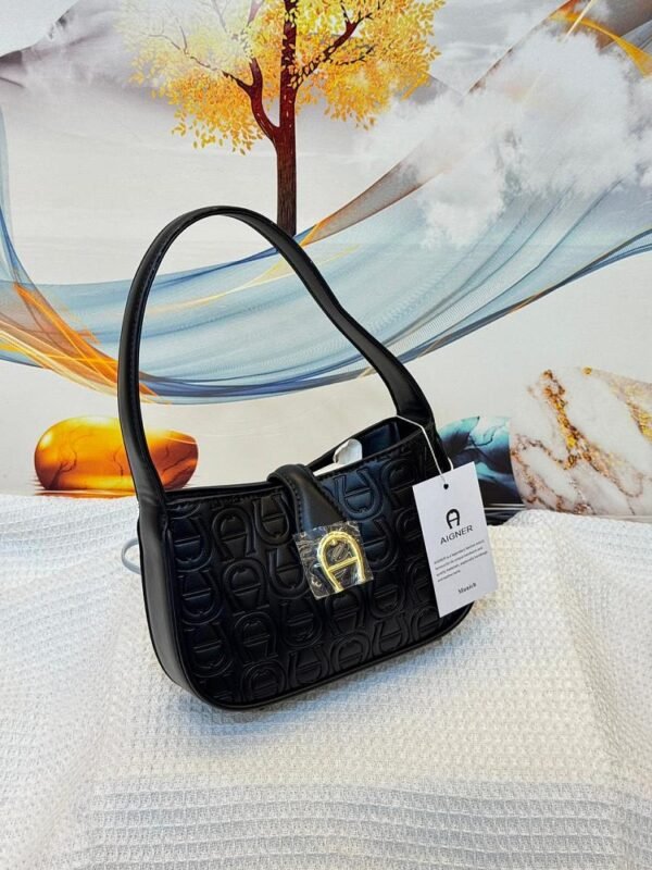 Aigner A185 Shoulder Bag – Black, 20 cm