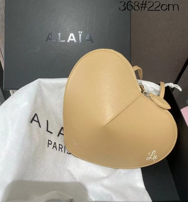 Alaïa 368 Mini Bag – Tan, 22 cm