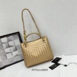 Bottega Veneta 9900-2 Shoulder Bag – Metallic Gold, 25 cm