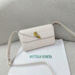 Bottega Veneta 9907 Crossbody Bag – Ivory, 22 cm