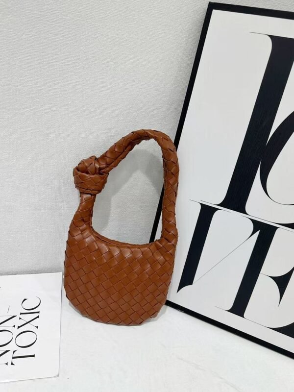 Bottega Veneta 9910-3 Hobo Bag – Cognac Brown, 19 cm