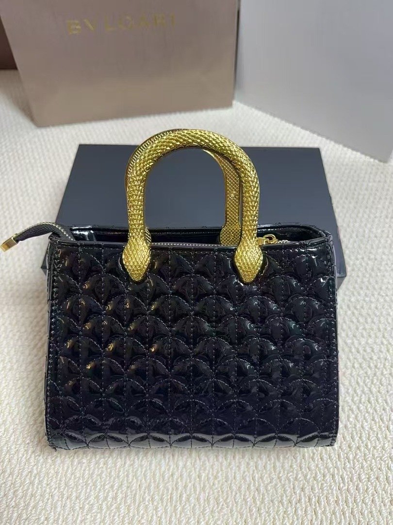 Bvlgari 2088 Top Handle Bag – Black, 23 cm Bvlgari 2088 Top Handle Bag – Black, 23 cm