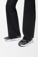 On Running Cloudsolo LOEWE Black - Image 2
