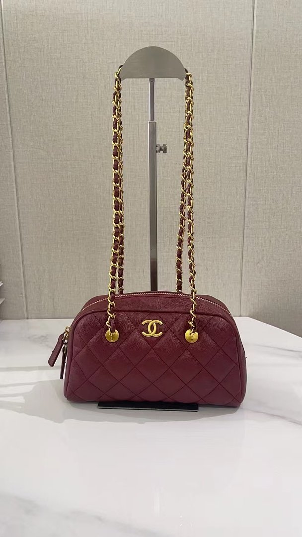 Chanel 2532 Shoulder Bag – Burgundy, 21 cm Chanel 2532 Shoulder Bag – Burgundy, 21 cm