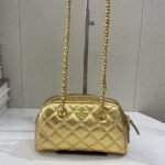 Chanel 2532 Shoulder Bag – Metallic Gold, 21 cm