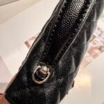 Chanel 5070 Handbag – Black, 20 cm