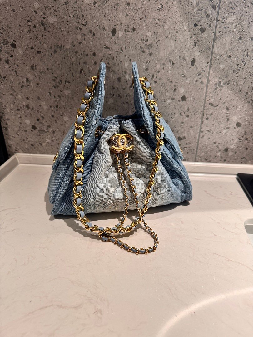 chanel-5076-shoulder-bag-light-blue-20-cm-1.jpg Chanel 5076 Shoulder Bag – Light Blue, 20 cm - Image 1