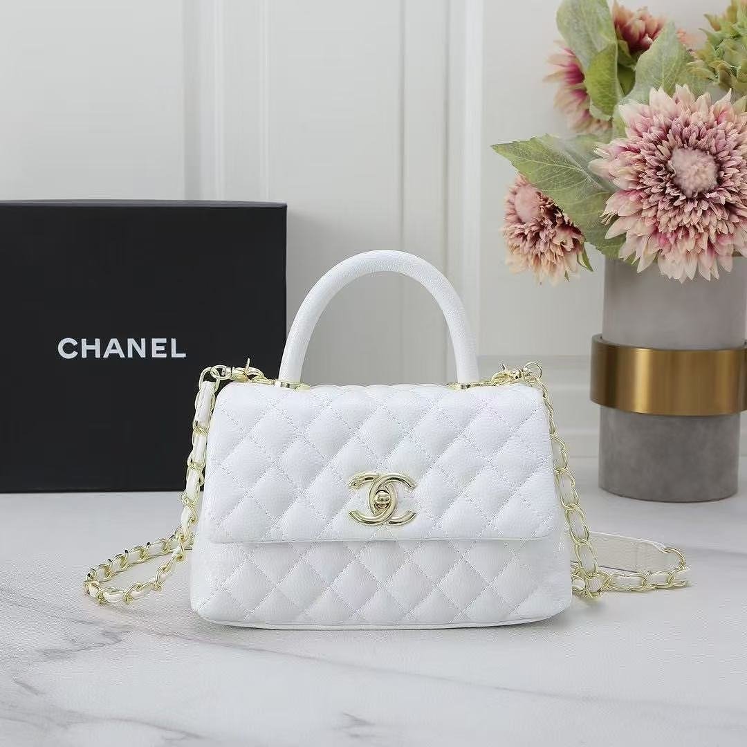 chanel-5516-top-handle-bag-white-20-cm-1.jpg Chanel 5516 Top Handle Bag – White, 20 cm - Image 1