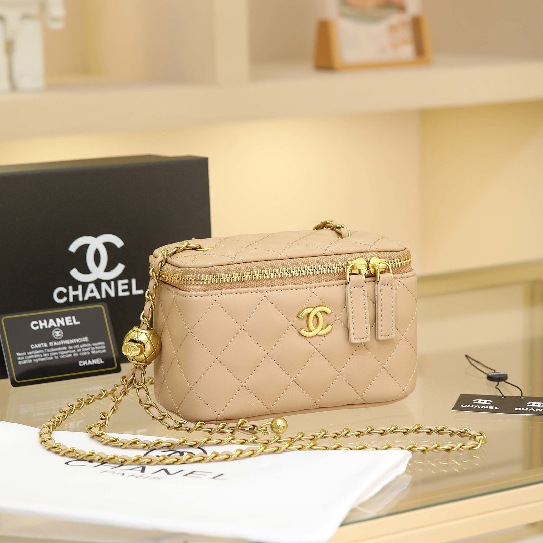 chanel-8317-crossbody-bag-beige-17-cm-1-1.jpg Chanel 8317 Crossbody Bag – Beige, 17 cm - Image 1