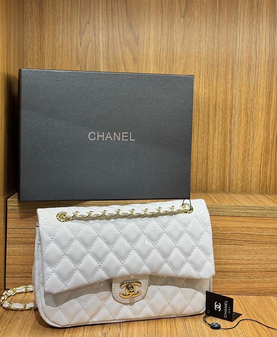 chanel-91578-shoulder-bag-white-26-cm-1.jpg Chanel 91578 Shoulder Bag – White, 26 cm - Image 1